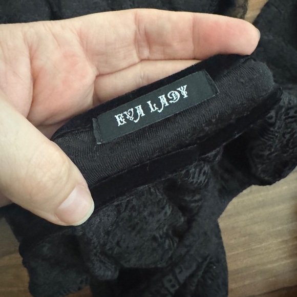 Eva Lady Black Gothic Victorian Dress - Picture 8 of 9